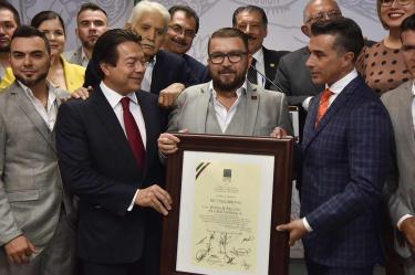 ‘El Recodo’ se queda con ganas de ‘palomazo’ en San Lázaro