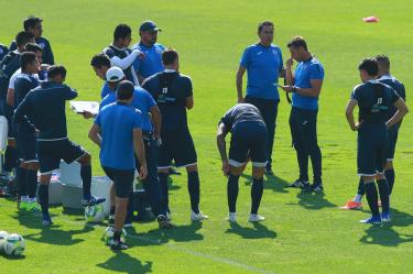 Los jugadores de Cruz Azul se alistan para enfrentar este sábado a Monarcas Morelia (Imago7)