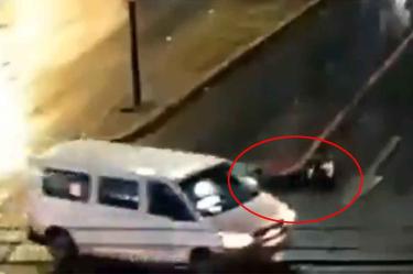 Motociclista derrapa y camioneta le pasa por encima en Naucalpan