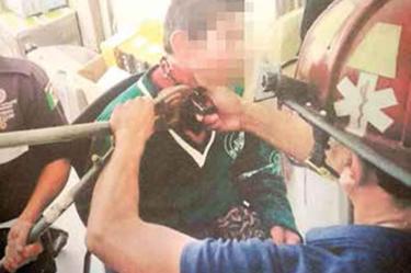 Rescatan en Edomex a niño encadenado del cuello