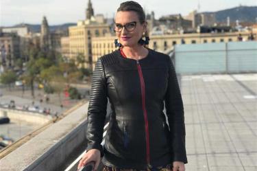 La soprano reconoció que sí le han "llegado noticias" de algún comportamiento de este tipo de Domingo, pero ella "nunca" las cree. "De mí incluso se dijo que me acostaba con él: que vengan y lo comprueben, porque jamás en la vida he tenido una relación con Domingo, lo puedo decir tranquilamente y además le sigo queriendo igual", apuntó.