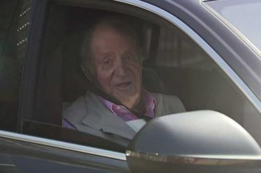 Rey Juan Carlos sale del hospital tras operación cardiaca