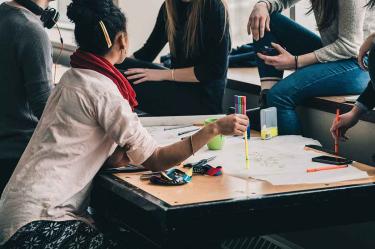 ¿Millennials mantenidos? No se preocupan por su retiro