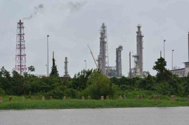 Refinerías de Pemex procesarán hasta un millón de barriles al cierre de 2019
