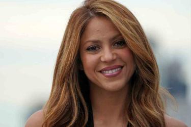 La educación es el camino para una paz duradera: Shakira