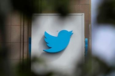 Arabia Saudita reclutó empleados de Twitter para espiar, denuncia EU