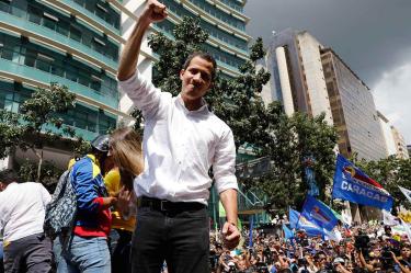 Convoca Guaidó a protesta nacional contra Maduro