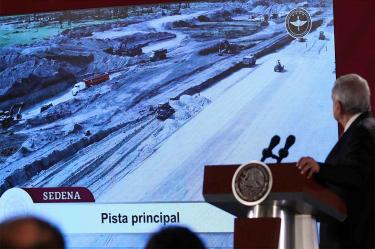 El estudio considera que lo más seguro es que la pista 1 sólo se utilice para despegues y la pista 3 para aterrizajes / Foto: Cuartoscuro