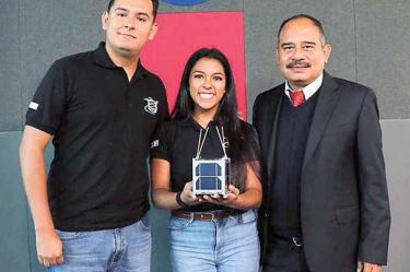 Pequeño-gigante surcará el espacio; el 4 de diciembre lanzan nanosatélite