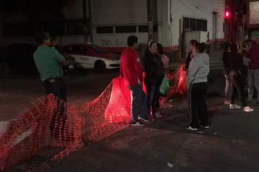 Vecinos protestan por falta de agua en Azcapotzalco
