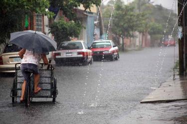 Habrá viento dominante del norte y noreste, la intensidad de este causará oleaje con alturas de los dos a cuatro metros en las proximidades de la costa