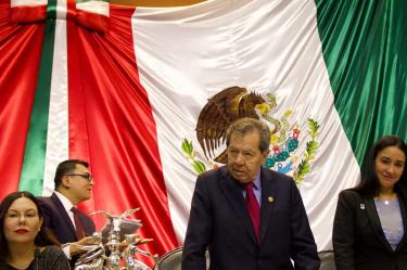 Muñoz Ledo propone atención psiquiátrica a diputados y senadores