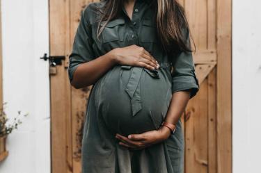 A medida que aumenta la edad del embarazo, aumenta la esperanza de vida de las mujeres. Foto: Unsplash