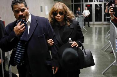 La actriz Rosie Perez tiene previsto testificar en el juicio de Harvey Weinstein.
