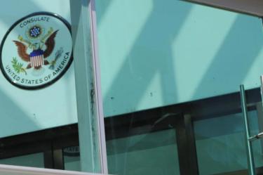 Embajada de EU en México suspende servicios por coronavirus