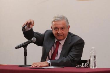 Pide López Obrador a gabinete atender crisis por Covid-19