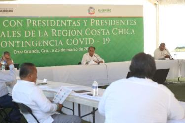 Gobernador de Guerrero se reúne con alcaldes del estado por Covid-19 
