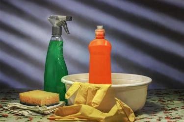 3 desinfectantes caseros que te sacarán de apuros