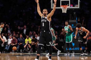 Spencer Dinwiddie promediaba 20.6 puntos, 6.8 asistencias y 3.5 rebotes por juego con los Nets. (Reuters)