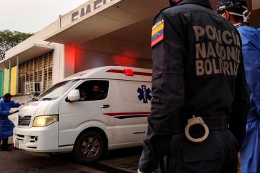 Suman 46 muertos por motín en cárcel de Venezuela