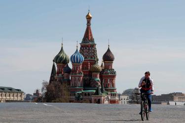 Pandemia se agrava en Rusia, con más de 10 mil casos diarios
