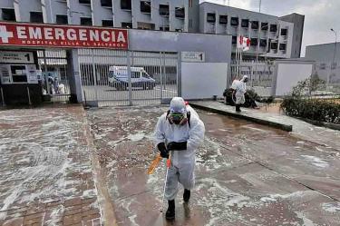 Escapa preso con síntomas de coronavirus en hospital de Perú