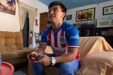 Fernando Beltrán le dio un nuevo triunfo a Chivas en la eLiga MX. (Twitter: @Chivas)