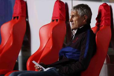 Quique Setién tendría los días contados en el Barcelona. (Reuters)