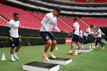 Las Chivas ya se preparan para hacerle los honores a Pachuca. (Twitter: @Chivas)