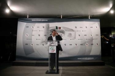 Morena ‘mete reversa’ sobre más impuestos a refrescos, herencias...