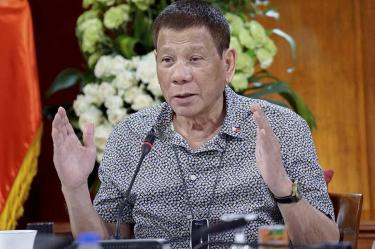 Presidente de Filipinas indulta a asesino de mujer transgénero