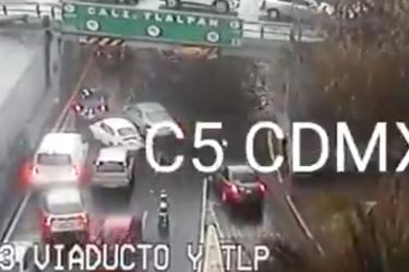 Alertan por tormenta en CDMX; encharca vialidades principales