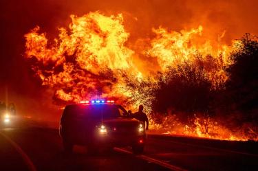 Al menos 10 muertos por incendio forestal en California