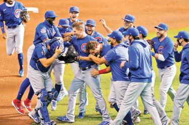 Alec Mills colocó su marca en 5-3 después de la victoria de ayer. Foto: AP