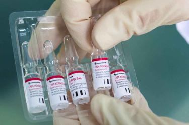 Rusia aprueba medicamento contra covid; se podrá conseguir en farmacias