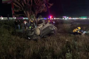Un menor de edad fallecido y tres personas lesionadas fue el saldo que dejo un accidente de tránsito sobre la carretera federal México-Pachuca. Foto: Especial