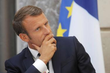 Macron se reunirá con líder de la oposición bielorrusa si se lo pide