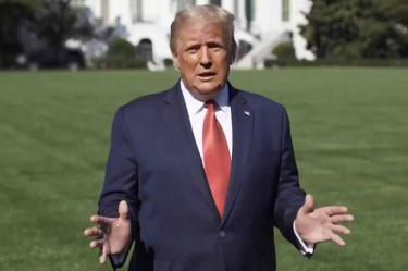 Donald Trump fue tratado con un coctel experimental hecho por la empresa 'Regeneron', el mandatario asegura que es una 'cura' contra el covid.