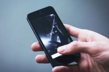 Enfrenta GCDMX resistencia de Uber, DiDi y Cabify a regulación
