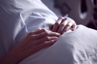 Mujeres tienen más probabilidades de morir por un infarto que hombres