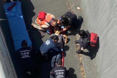 Hombre se arroja de Calzada de Tlalpan hacia bajo puente