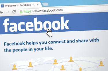 Twitter y Facebook defienden su inmunidad en internet antes de audiencia en Senado