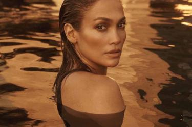 La cantante presume su buen estado. Foto: Instagram jlo