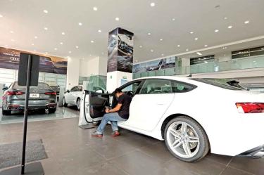 Este diario visitó la agencia Audi Center Santa Fe, pero no se consiguió una postura sobre las carpetas de investigación abiertas en la FGJCDMX por fraude dentro de su área de autos seminuevos. Foto: David Solís