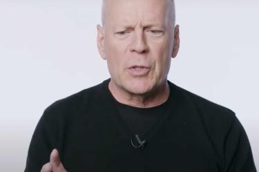 Expulsan a Bruce Willis de tienda por negarse a usar cubrebocas. Foto: captura de pantalla