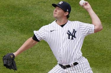 Se estima que Zack Britton pueda reaparecer con los Yanquis en mayo. (AP)
