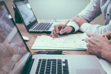 Regresan a oficinas privadas entre 200 y 250 mil personas
