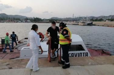Semar brinda apoyo médico a buque británico