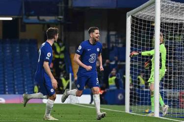 Chelsea aún aspira al subcampeonato de la Premier League. (Reuters)
