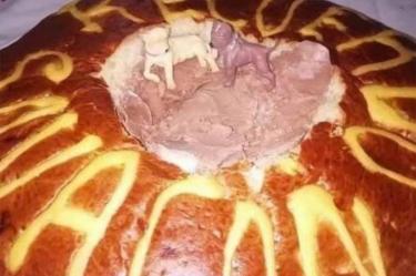 Dulce, una de las creadoras del pan destacó que gracias a una publicación en la red social Facebook, la venta de panes se incrementó a tal punto que se agotaron el fin de semana.